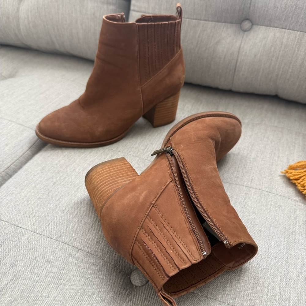 Blondo waterproof Brown Ankle Boots size 7.5